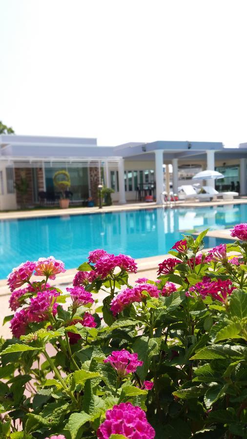 Wanna And Yoshioka Resort Hua Hin